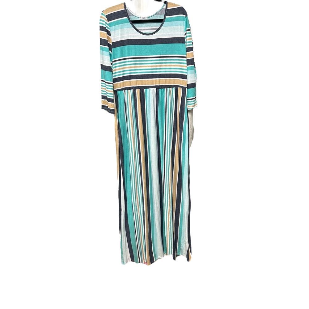egy california women’s size XL Maxi dress
teal striped new